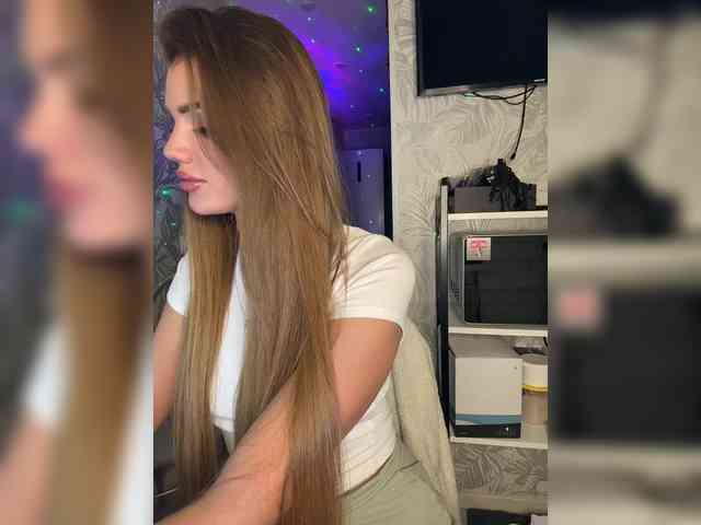 SweetyMia webcam