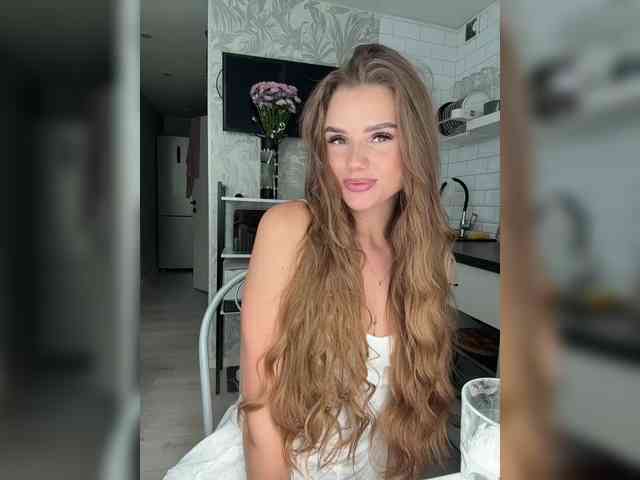 SweetyMia webcam