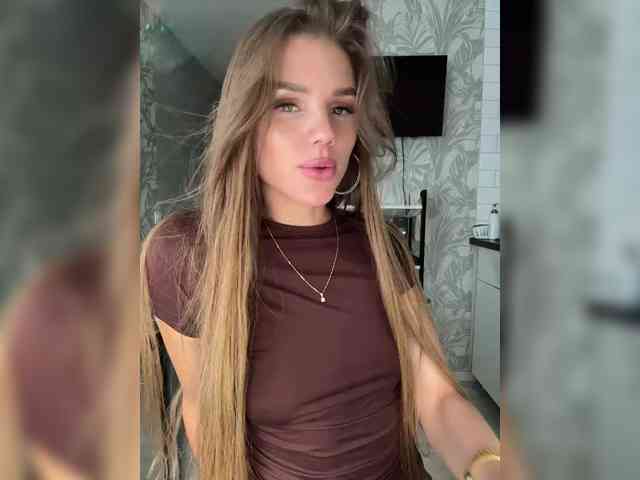 SweetyMia webcam