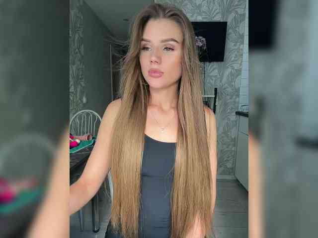 SweetyMia webcam