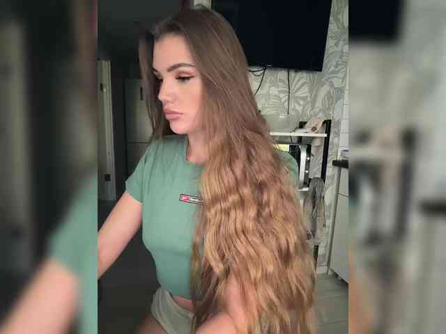 SweetyMia webcam