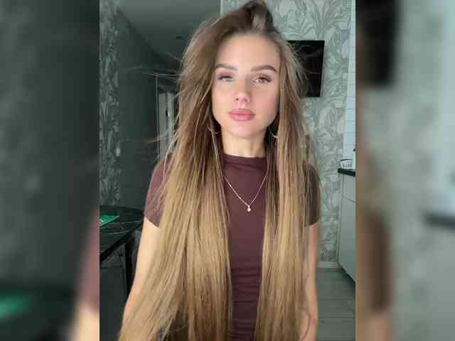 SweetyMia webcam