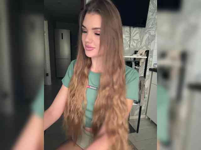 SweetyMia webcam