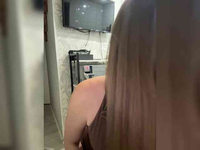 SweetyMia webcam