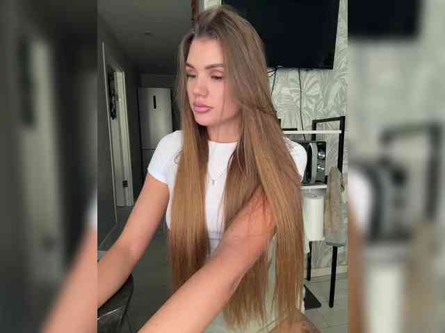 SweetyMia webcam