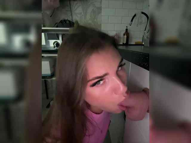SweetyMia webcam