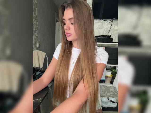 SweetyMia webcam