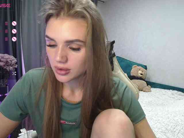 SweetyMia webcam