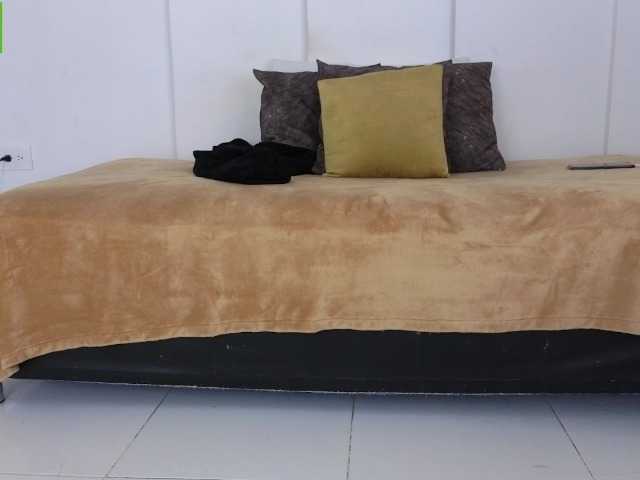 sexychanell-1's BongaCams show and profile