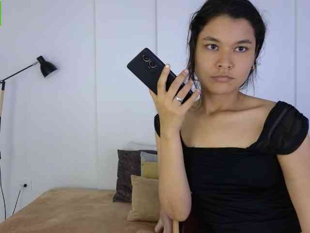 sexychanell-1 webcam