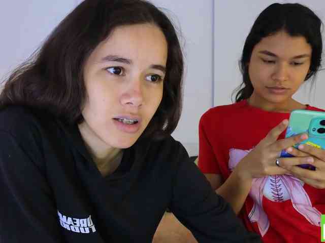 sexychanell-1 webcam