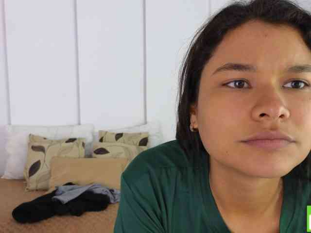 sexychanell-1 webcam