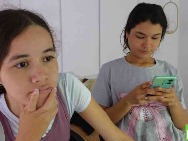 sexychanell-1 webcam