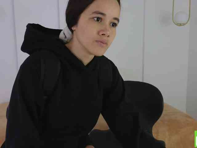 sexychanell-1 webcam