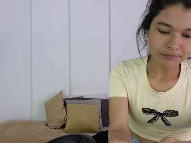 sexychanell-1 webcam