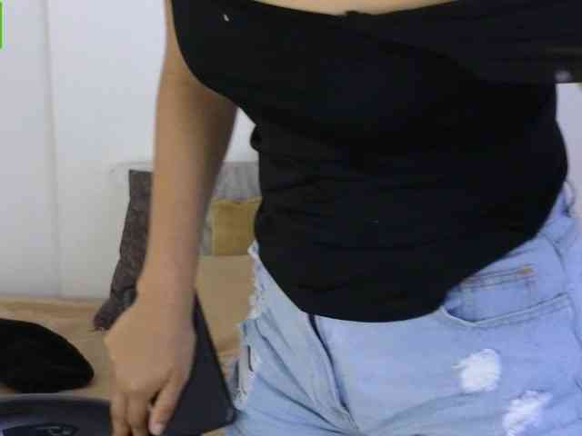 sexychanell-1 webcam