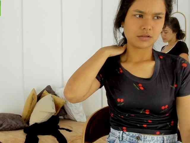 sexychanell-1 webcam