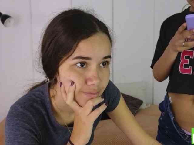 sexychanell-1 webcam