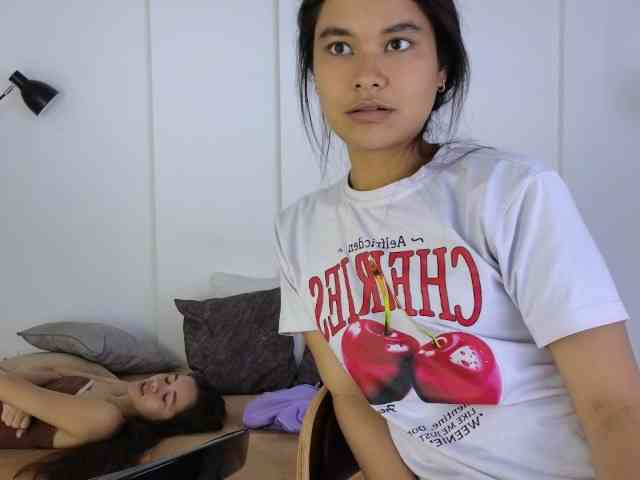 sexychanell-1 webcam