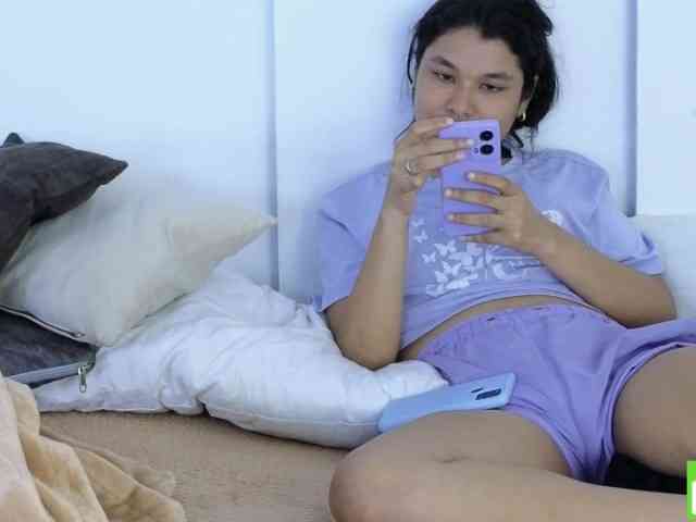 sexychanell-1 webcam