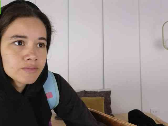 sexychanell-1 webcam