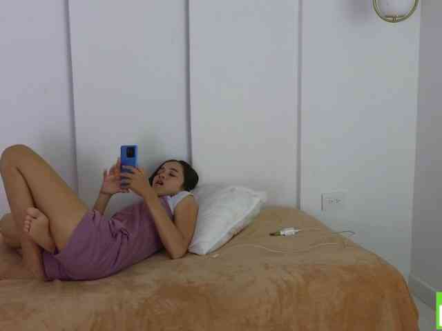 sexychanell-1 webcam