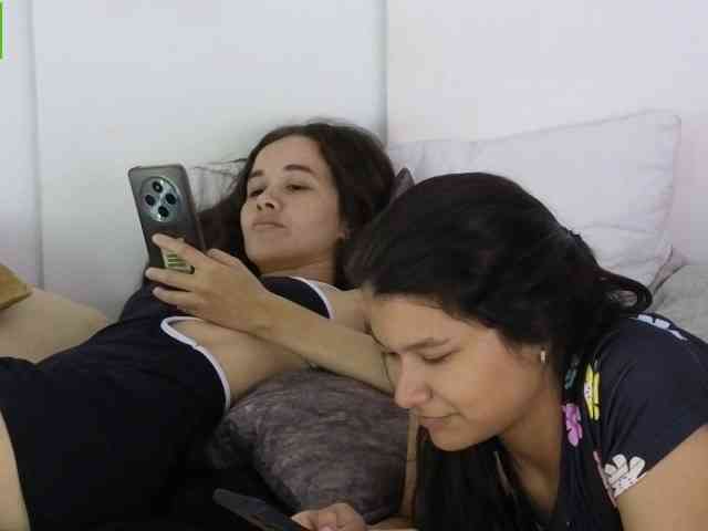 sexychanell-1 webcam