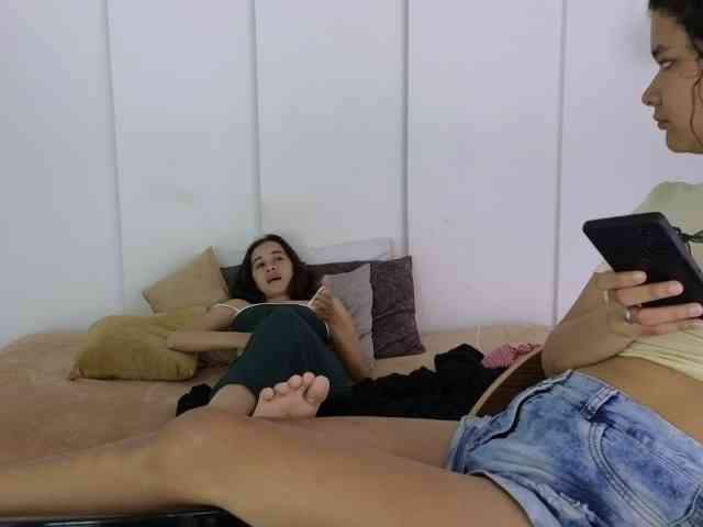 sexychanell-1 webcam