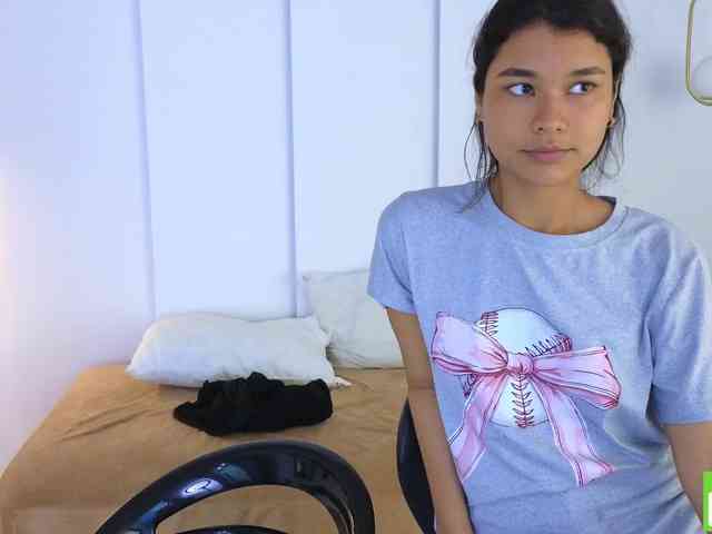 sexychanell-1 webcam