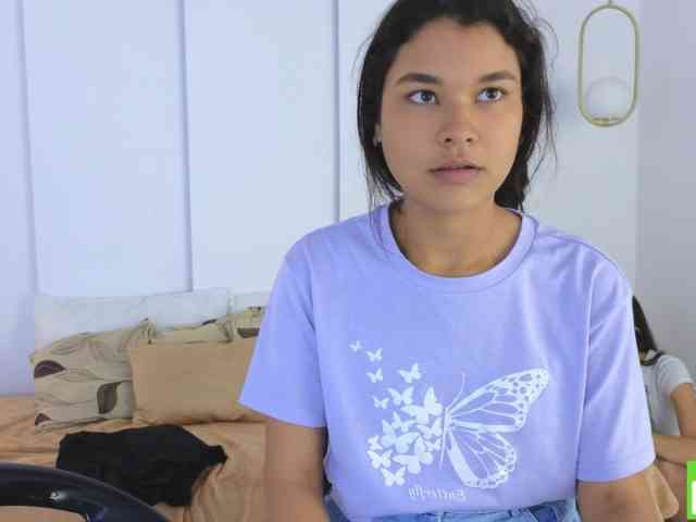 sexychanell-1 webcam