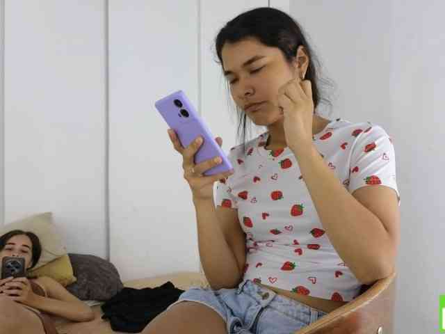 sexychanell-1 webcam