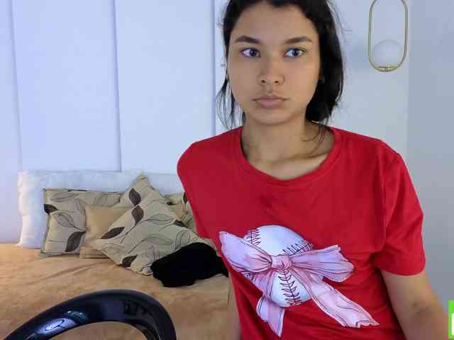 sexychanell-1 webcam