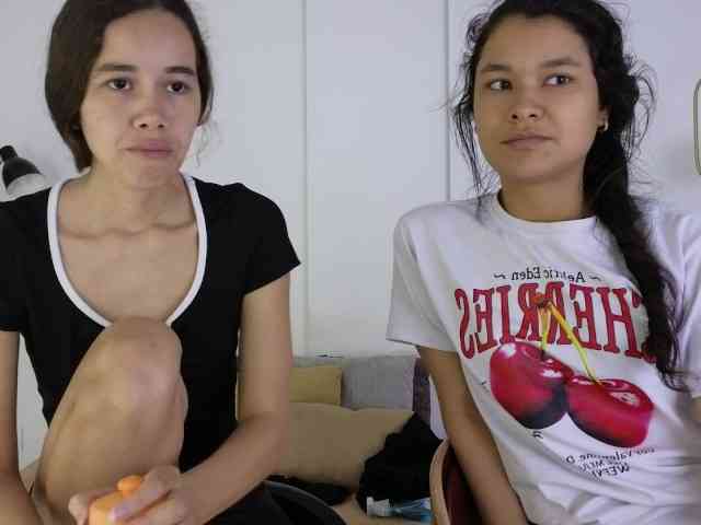 sexychanell-1 webcam