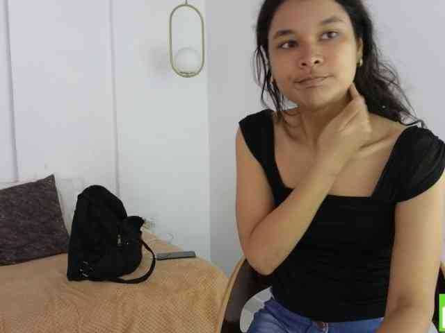 sexychanell-1 webcam
