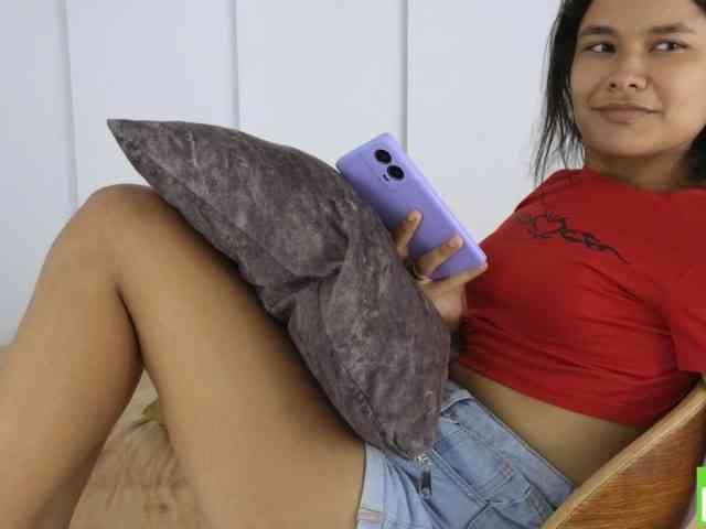 sexychanell-1 webcam