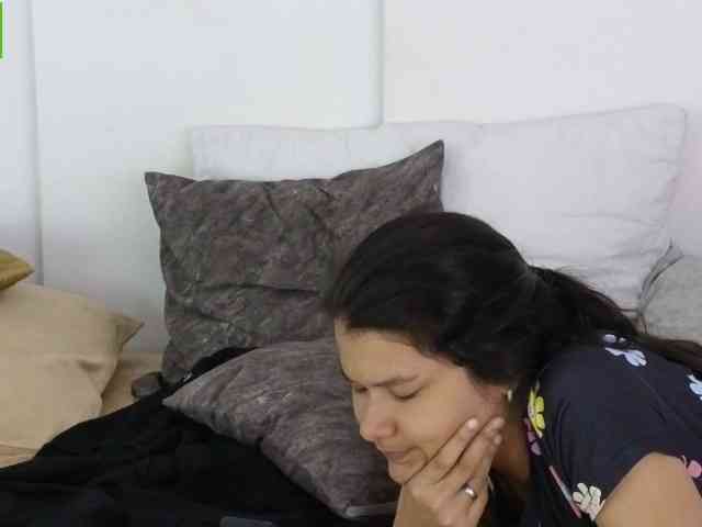 sexychanell-1 webcam