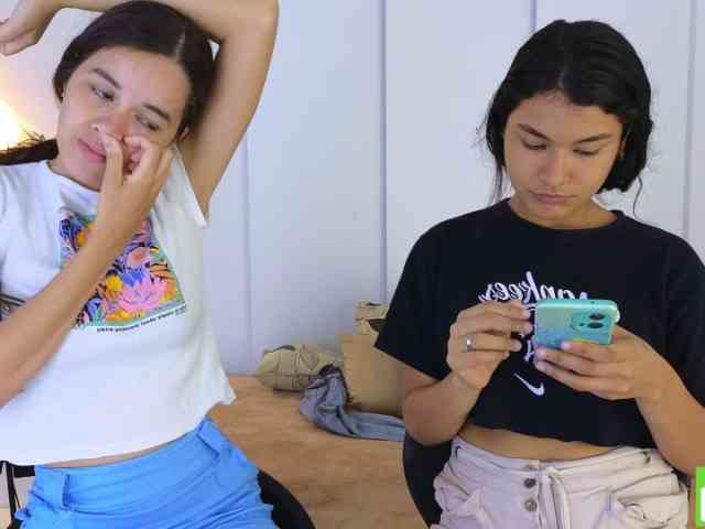 sexychanell-1 webcam