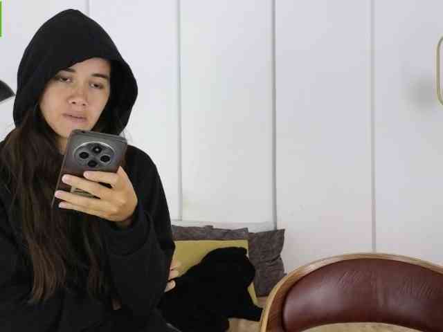 sexychanell-1 webcam