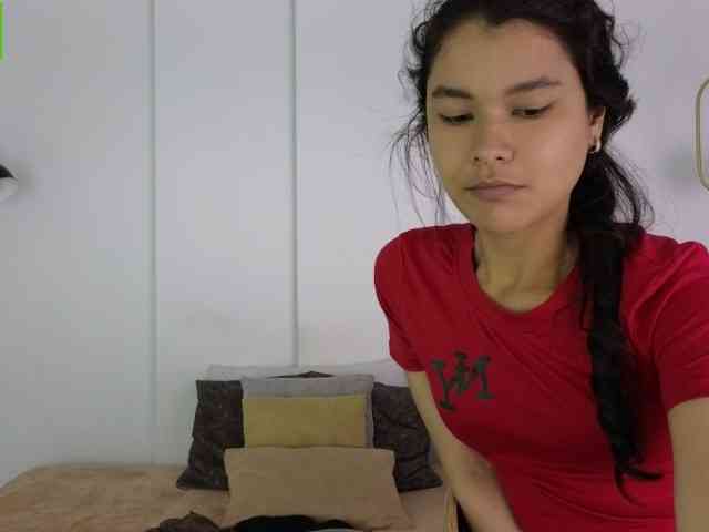 sexychanell-1 webcam