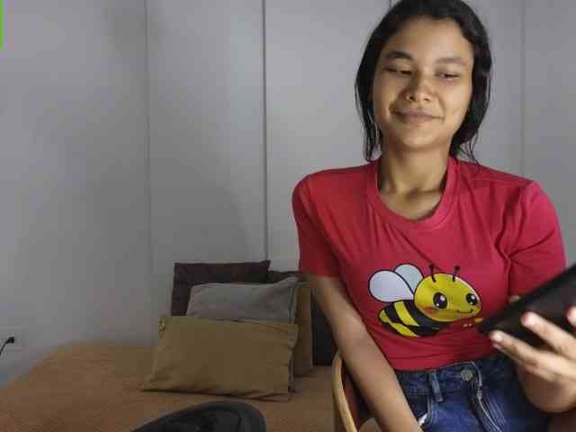 sexychanell-1 webcam