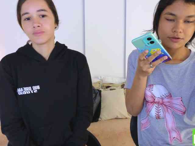 sexychanell-1 webcam