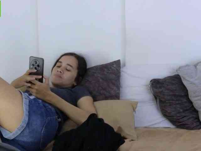 sexychanell-1 webcam