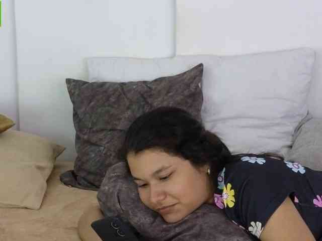 sexychanell-1 webcam