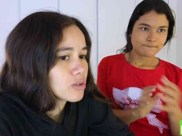 sexychanell-1 webcam