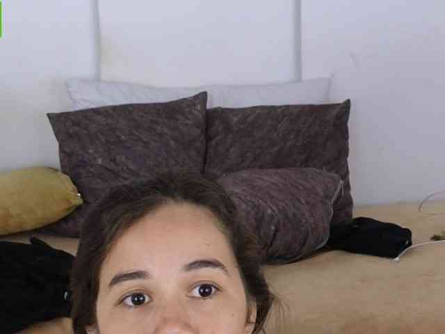 sexychanell-1 webcam