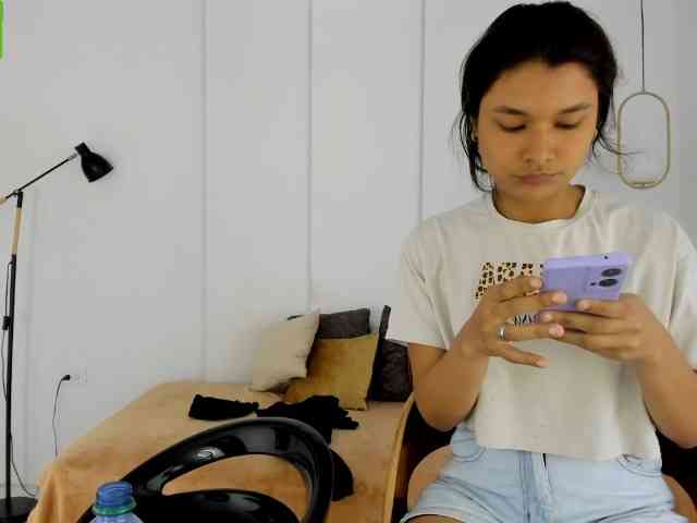 sexychanell-1 webcam