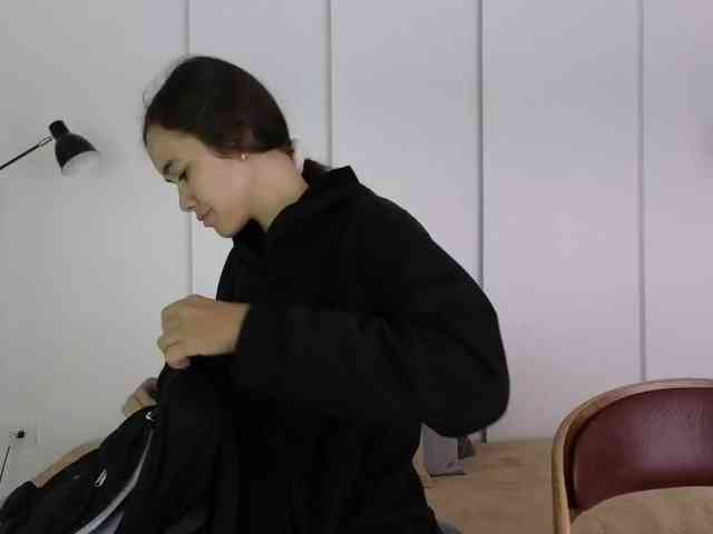 sexychanell-1 webcam