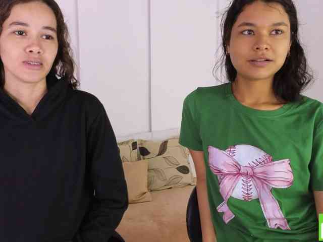 sexychanell-1 webcam