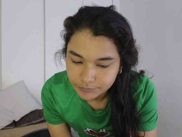 sexychanell-1 webcam