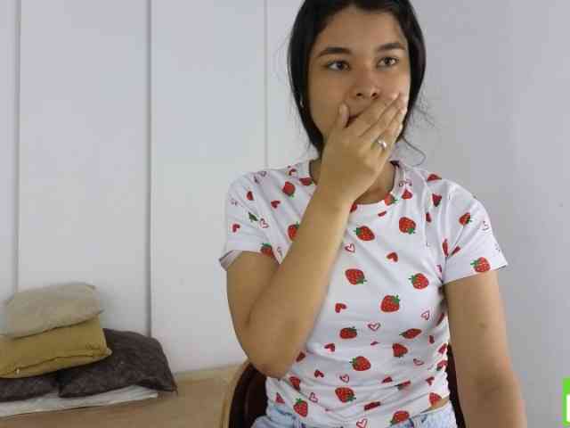 sexychanell-1 webcam